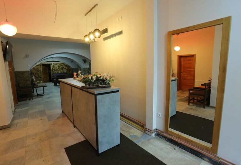 Casa De La Montaña   Adults Only   Hostel