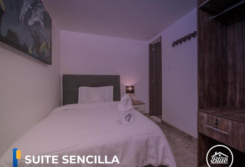 هتل Hostel Blue S