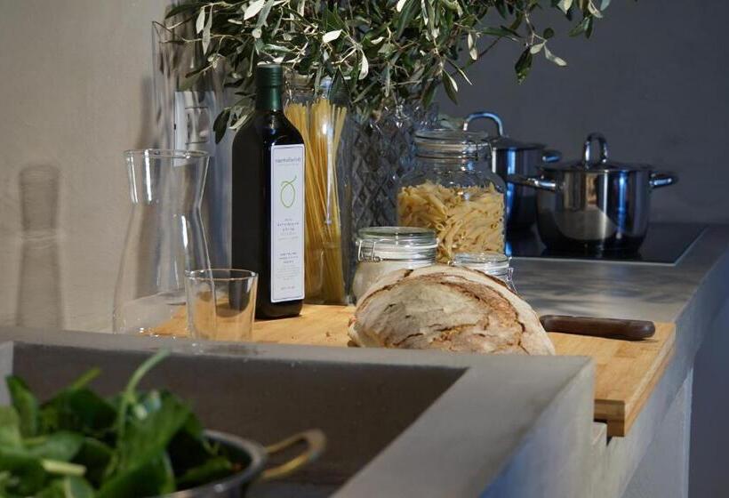 فندق Marrucheti 82