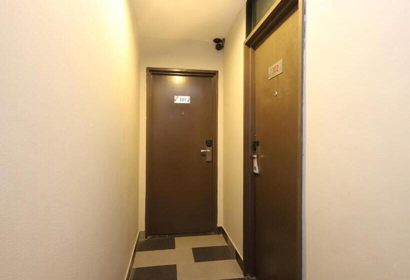 هتل Oyo 910 Hills Residence