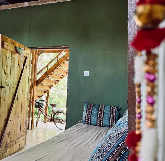 تختخواب و صبحانه Mawingu Lodge