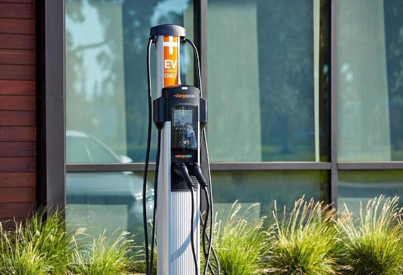 هتل Element Santa Clara