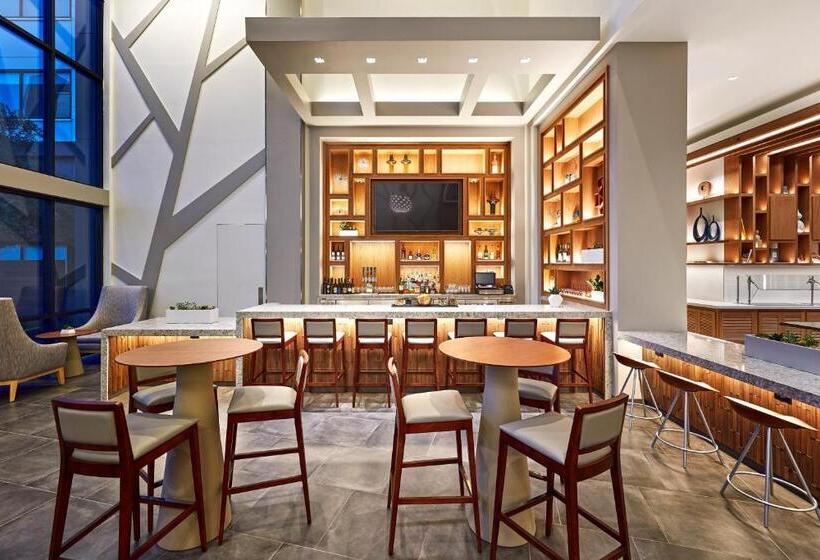 هتل Element Santa Clara