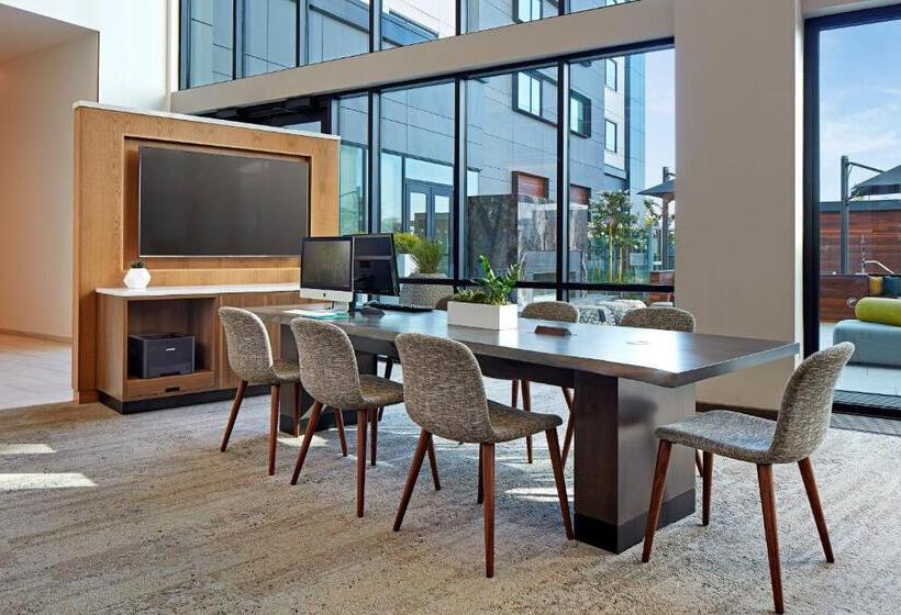 هتل Element Santa Clara