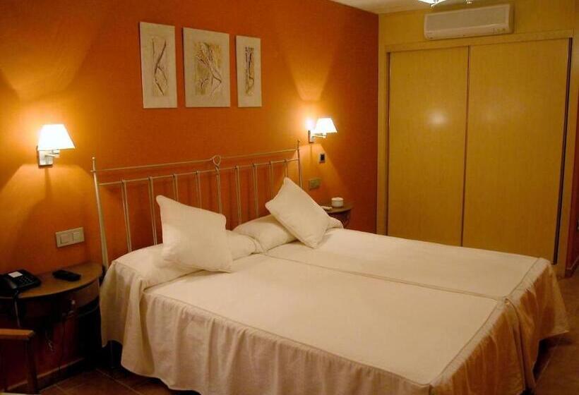 בית מלון כפרי Villa De Estercuel