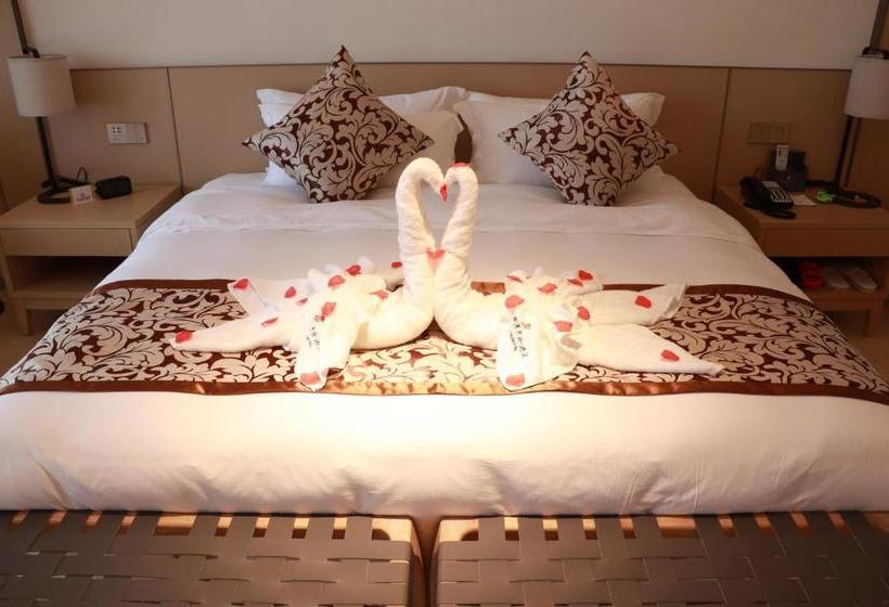 בית מלון כפרי Zensun Jinglun  Wenchang