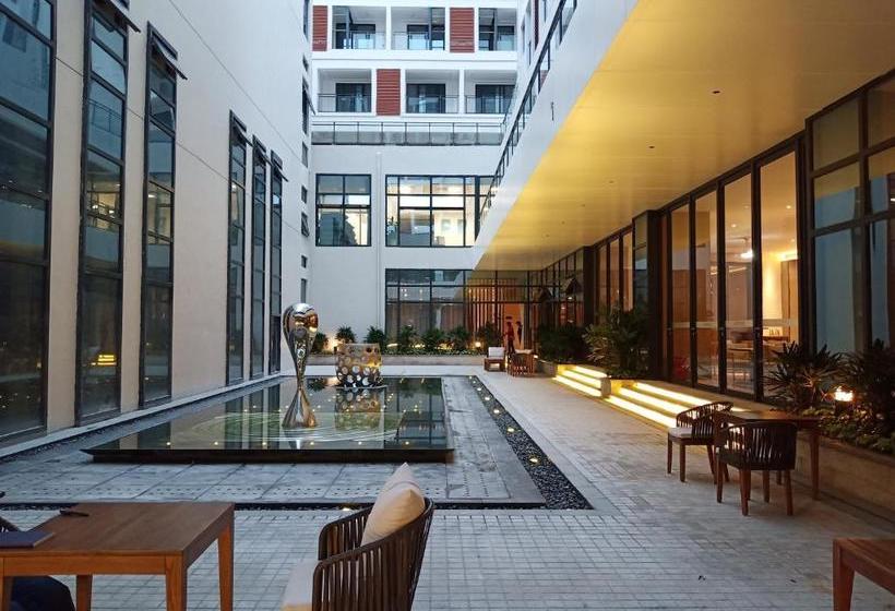 בית מלון כפרי Zensun Jinglun  Wenchang