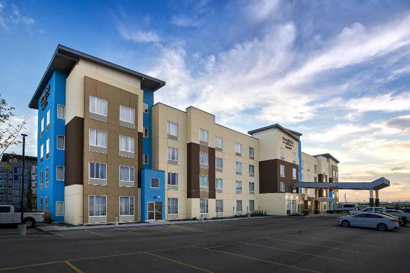 Отель Towneplace Suites By Marriott Edmonton Sherwood Park