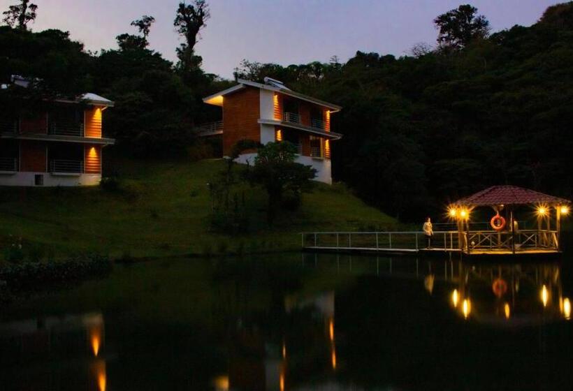 Общежитие Burbi Lake Lodge Monteverde