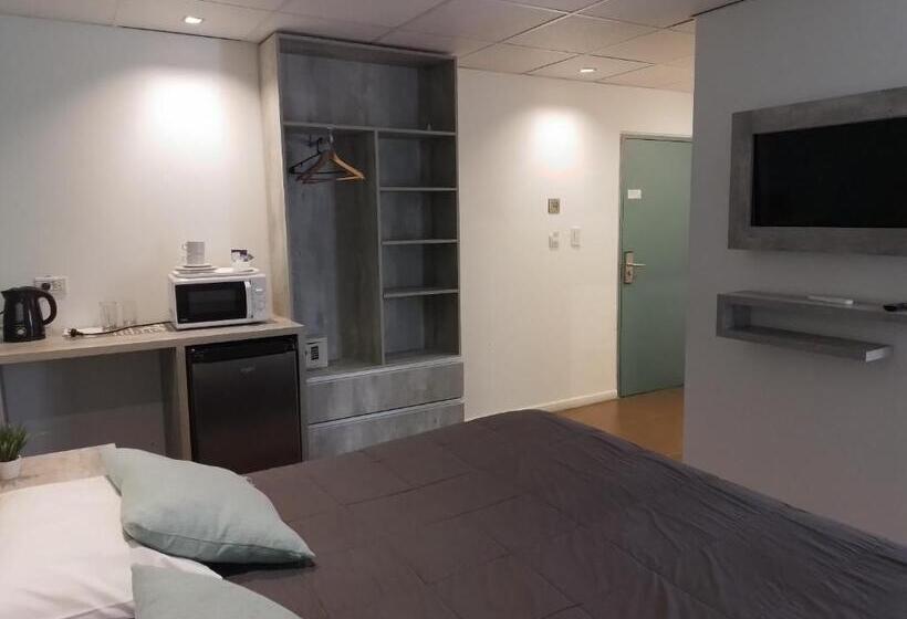 Ph Suites
