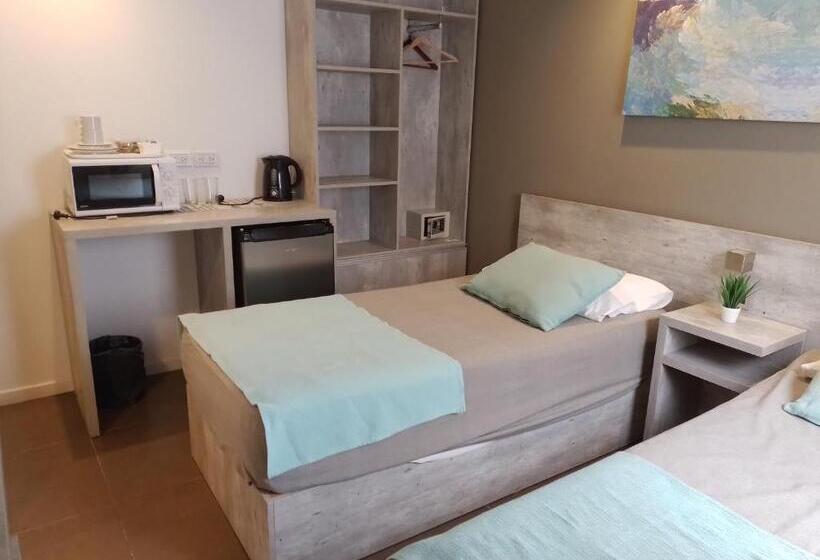 Ph Suites