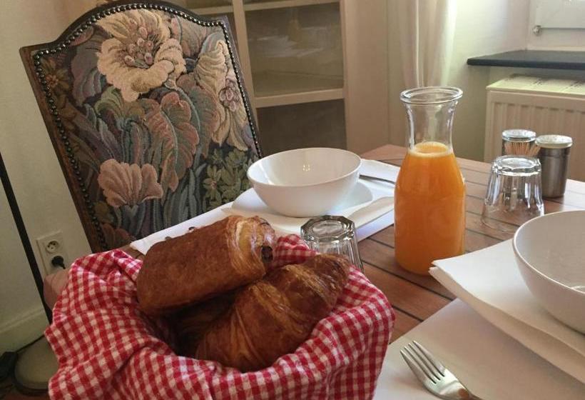 ベッドアンドブレックファースト Butterworth Manoir