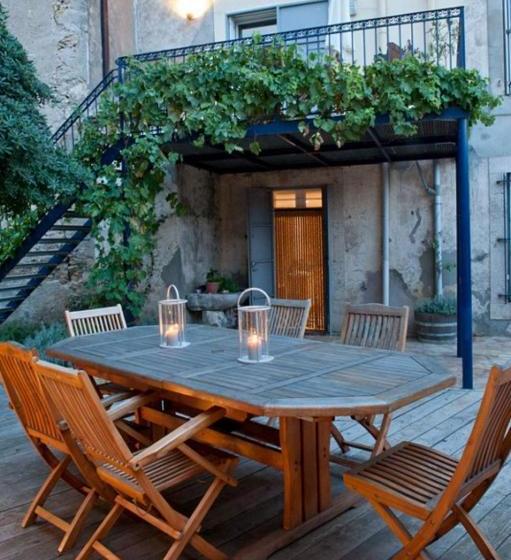 ベッドアンドブレックファースト Butterworth Manoir