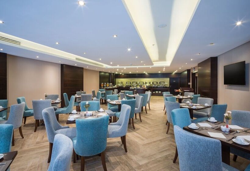 هتل Naviti Warwick Dammam