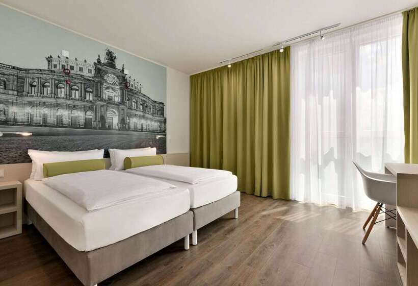 هتل Super 8 By Wyndham Dresden