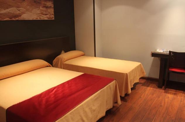 بنسيون Hostal Royal Almorox