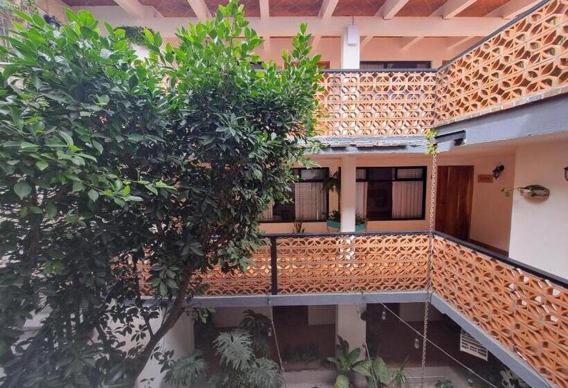Santa Josefita B&b
