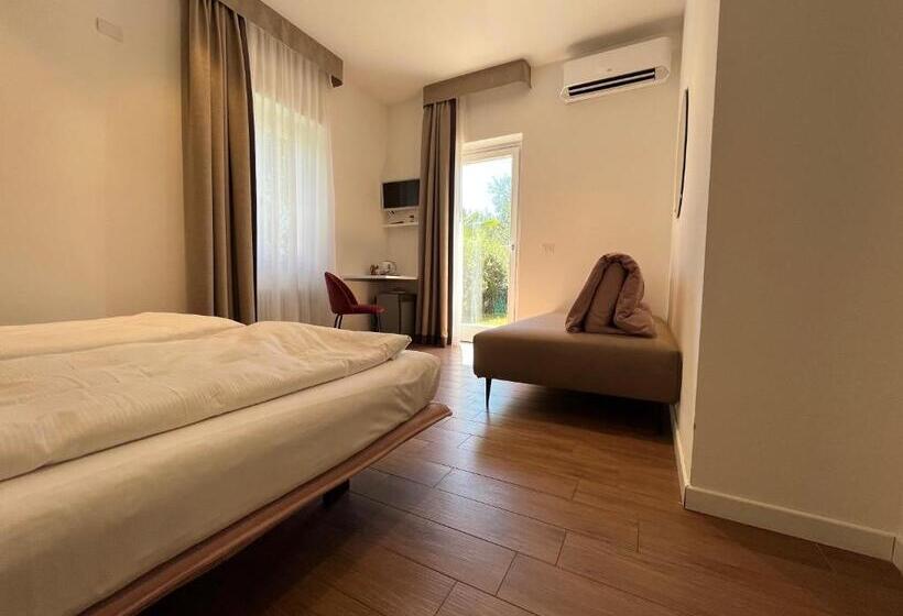 هتل Agritur Fiore D'ulivo