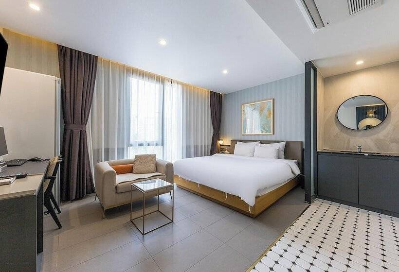 فندق Gimhae Samgye Brown Dot