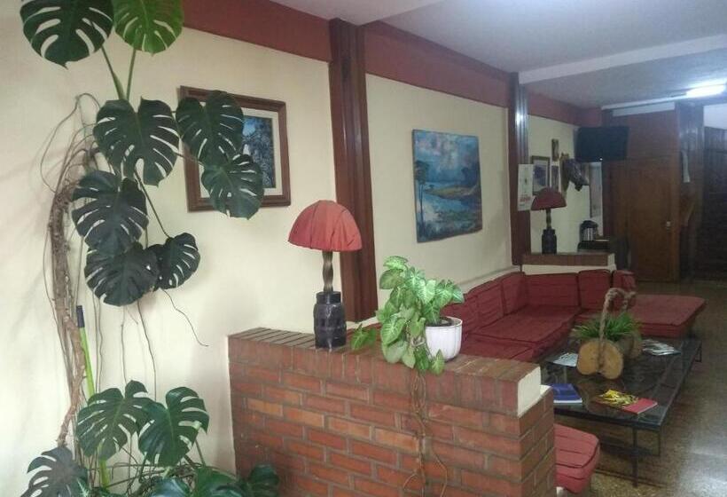 هتل Residencial Marlis