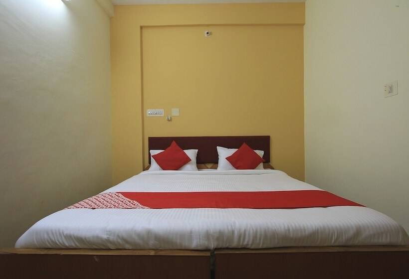 酒店 Oyo 29159 Varsha Boarding And Lodging