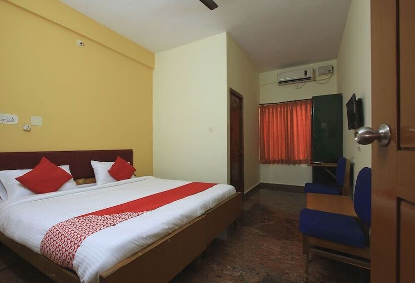 酒店 Oyo 29159 Varsha Boarding And Lodging