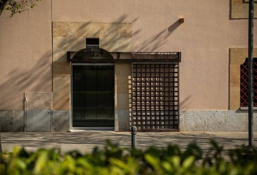 هتل Melibea By Gaiarooms