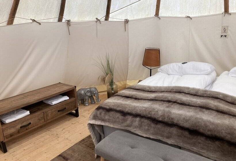 هتل Hölick Havsresort