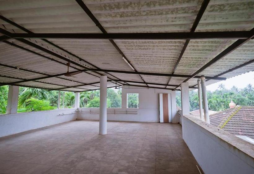 Отель Shrikanchan Bungalow Near Dapoli