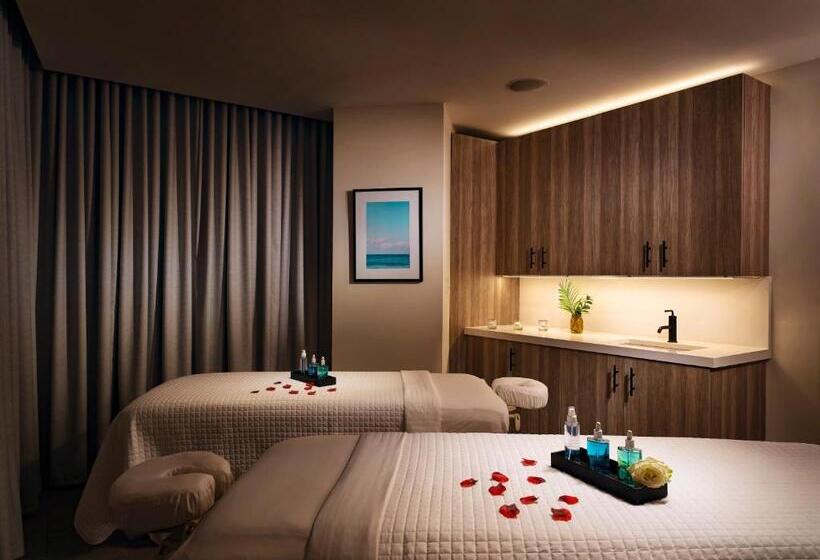 Wave Resort