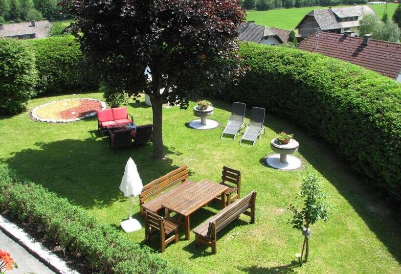 Bed and Breakfast Haus Pfeifenberger