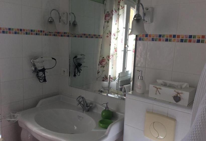 تختخواب و صبحانه La Villa Rosalie