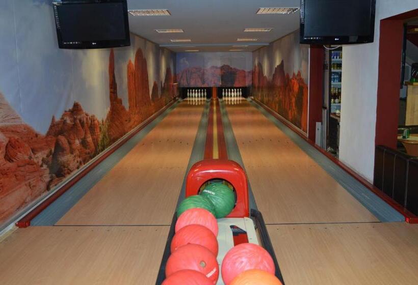 بنسيون Davi Penzion & Bowling