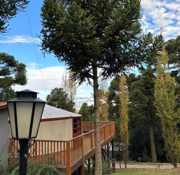 ユースホステル Solar Do Oriente   Yurt Ecovillage