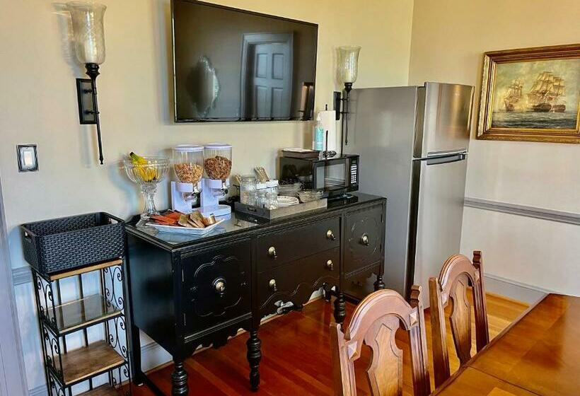 ベッドアンドブレックファースト The Holly And Ivy Inn