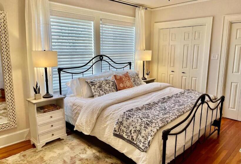 ベッドアンドブレックファースト The Holly And Ivy Inn