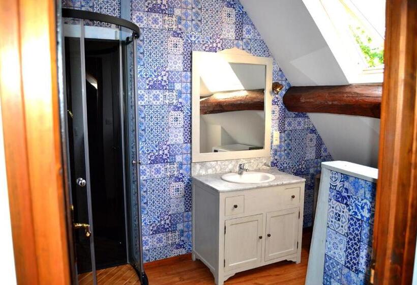 Отель Domaine De Vandenesse Et Spa