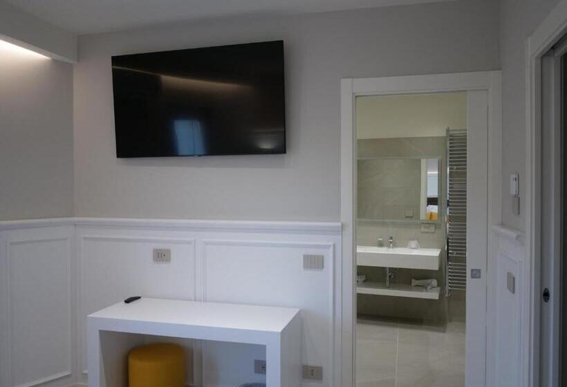 بنسيون Golden Residence