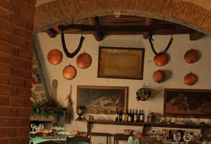 هتل La Caveja