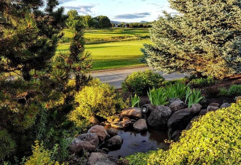 فندق Resort At Eagle Point Golf Club Lodging