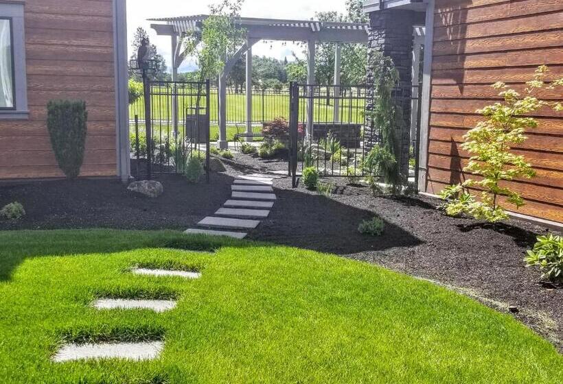 فندق Resort At Eagle Point Golf Club Lodging