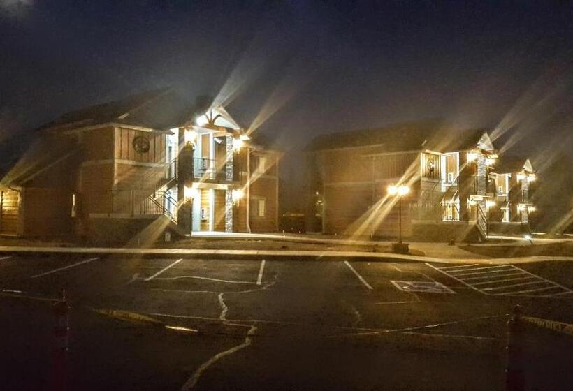 فندق Resort At Eagle Point Golf Club Lodging