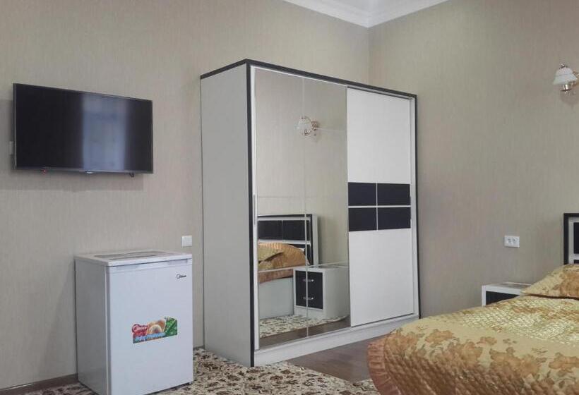 בית מלון כפרי Umariyon