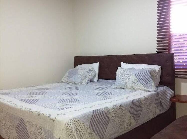 پانسیون Find Land & A Rest