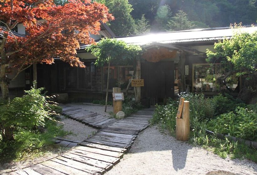 Ryokan Takimi Onsen Inn That Only Accepts One Group Per Day