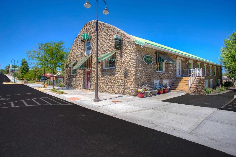 Soap Lake Natural Spa & Resort