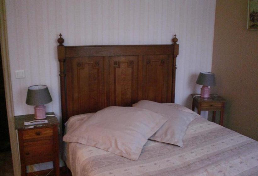 住宿加早餐  Chambres D'hôtes Sur La Courtine De Coucy