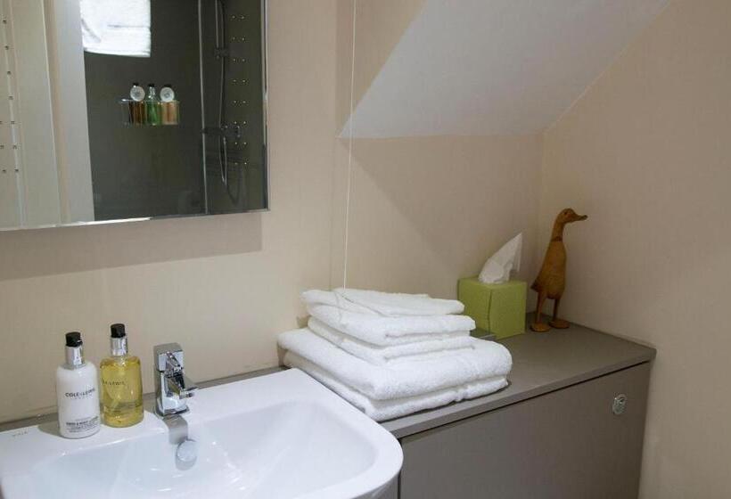 צימר Stanley Lodge Farmhouse