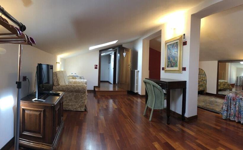 צימר Villa Fior Di Robinia