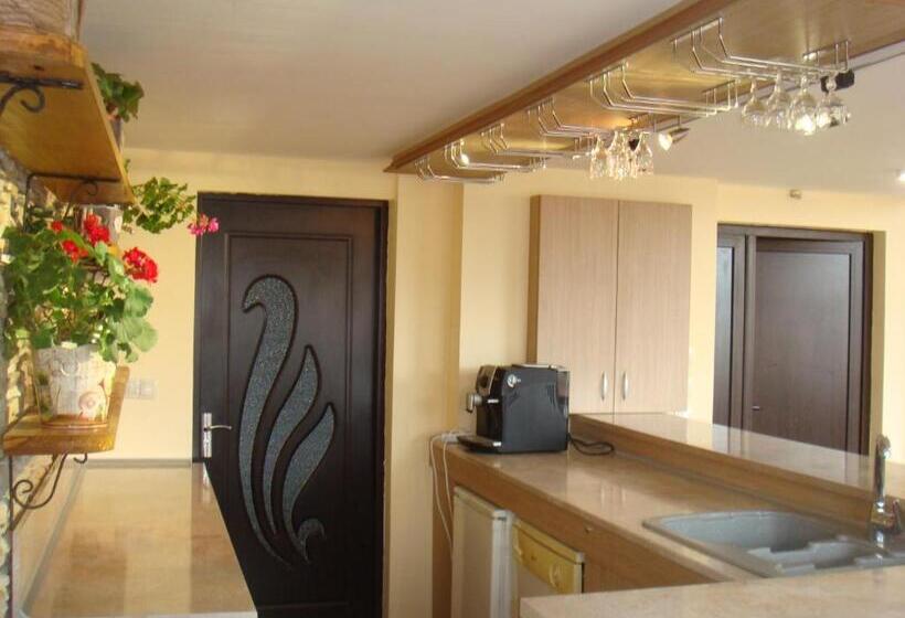 بنسيون Guest House & Bistro Lefterova